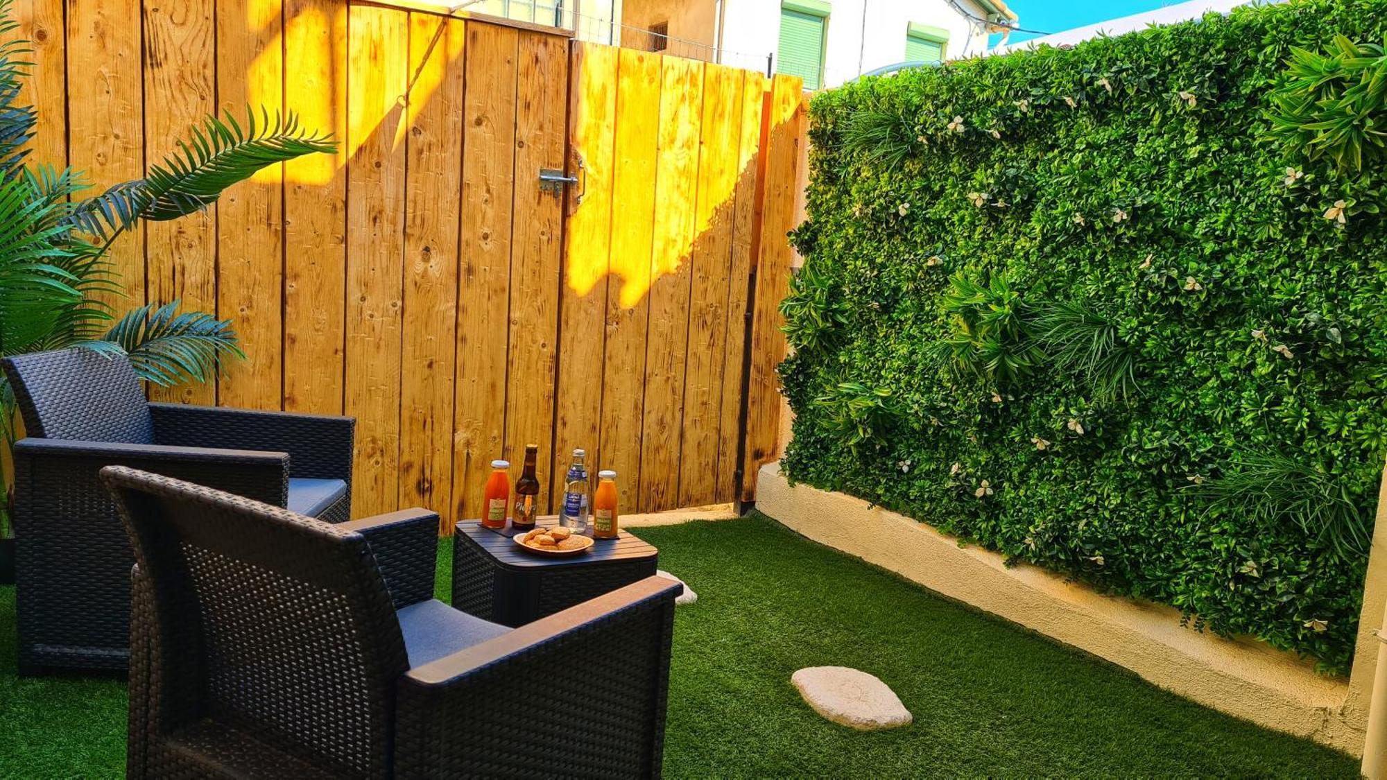 T2 Chambre Miroir Jardin Et Parking Prive Marselha Exterior foto